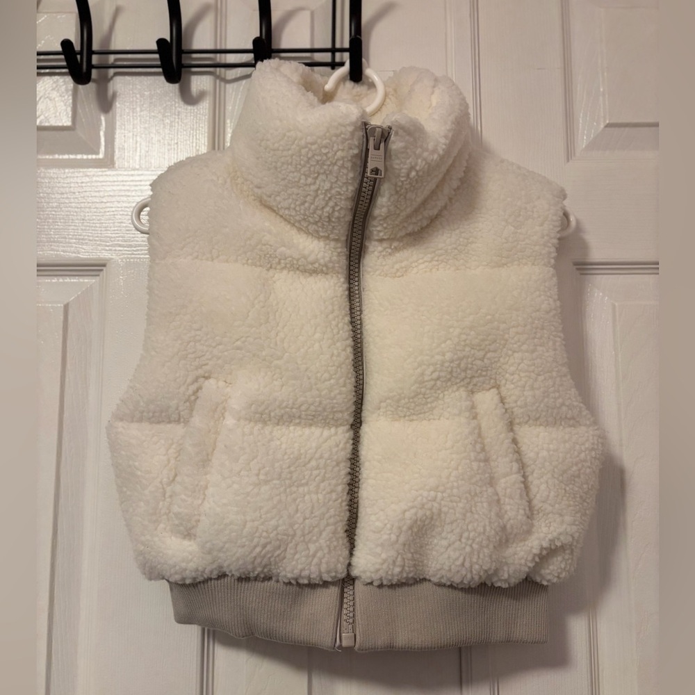 Garage Sherpa Vest (S)
